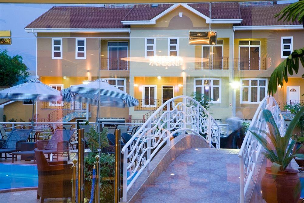 Royal Richester Hotel Acra Exterior foto