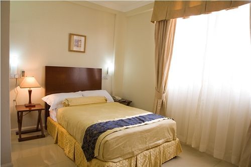 Royal Richester Hotel Acra Exterior foto